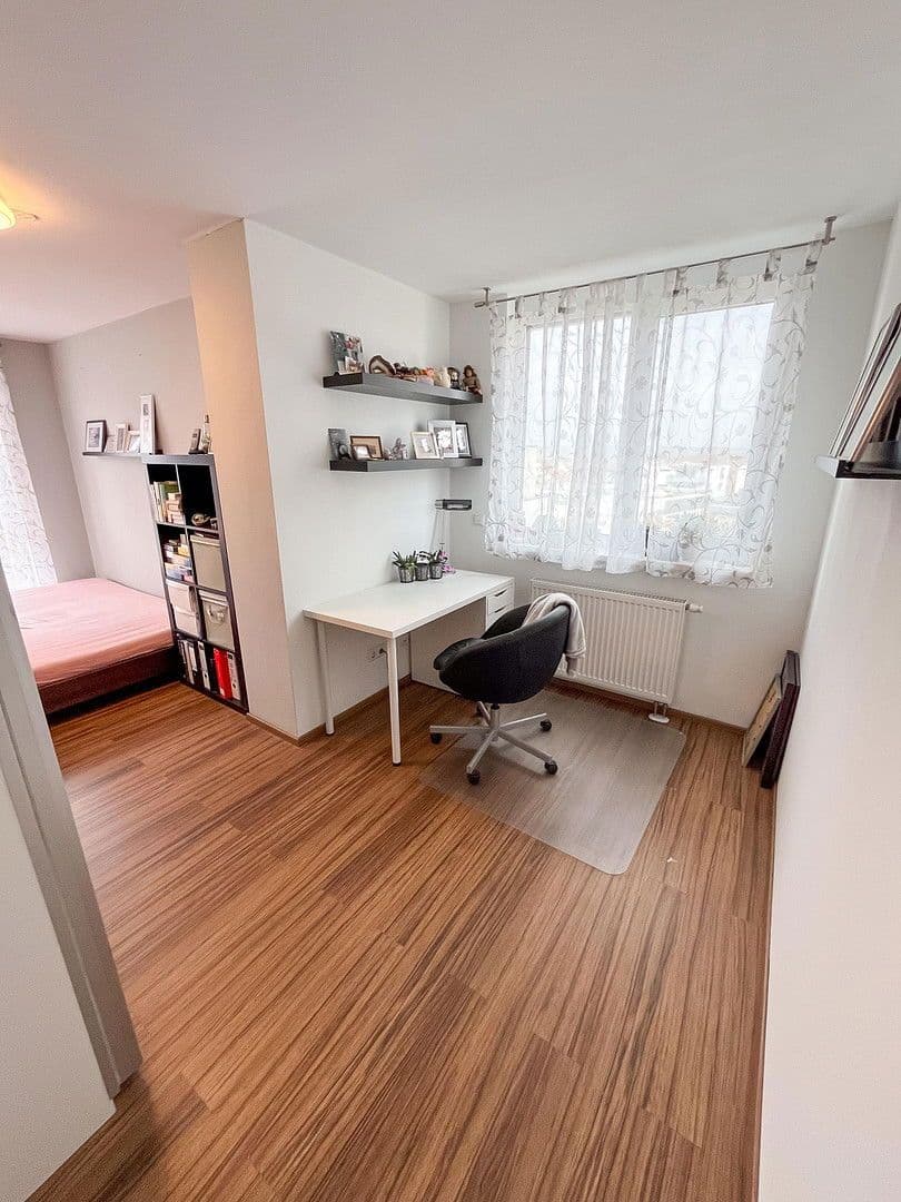 Predaj domu 149 m², pozemek 125 m², Freiberg am Neckar, Bádensko-Wurttembersko Predaj domu 149 m², pozemek 125 m², Freiberg am Neckar, Bádensko-Wurttembersko