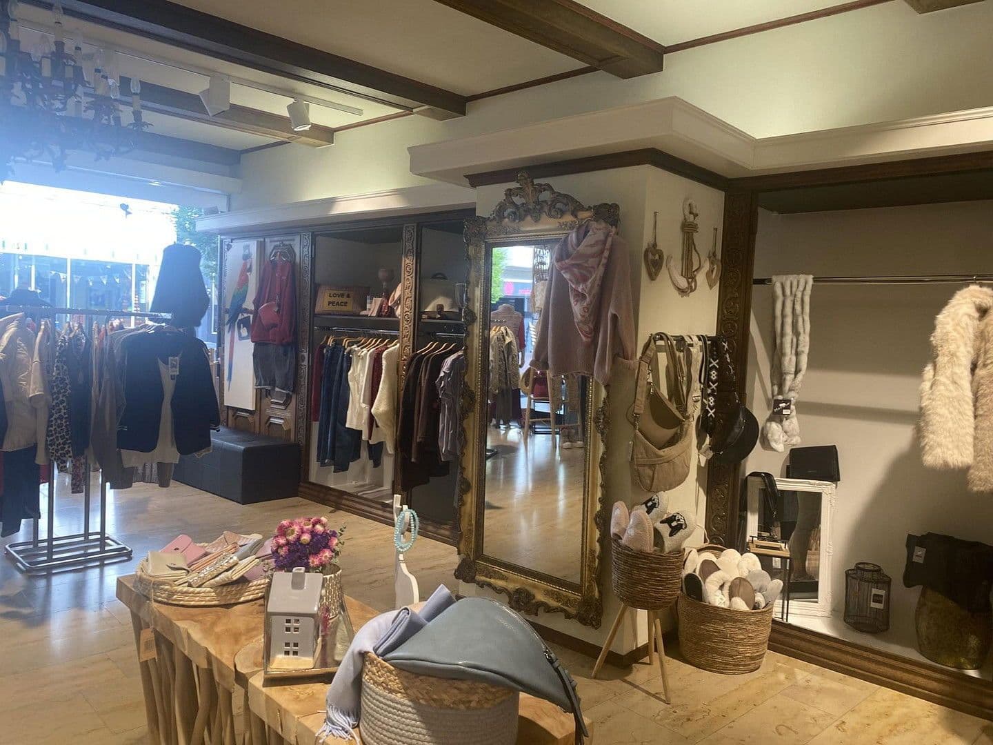 Prenájom nebytového priestoru 170 m², Beckum, Severné Porýnie - Westfálsko Prenájom nebytového priestoru 170 m², Beckum, Severné Porýnie - Westfálsko