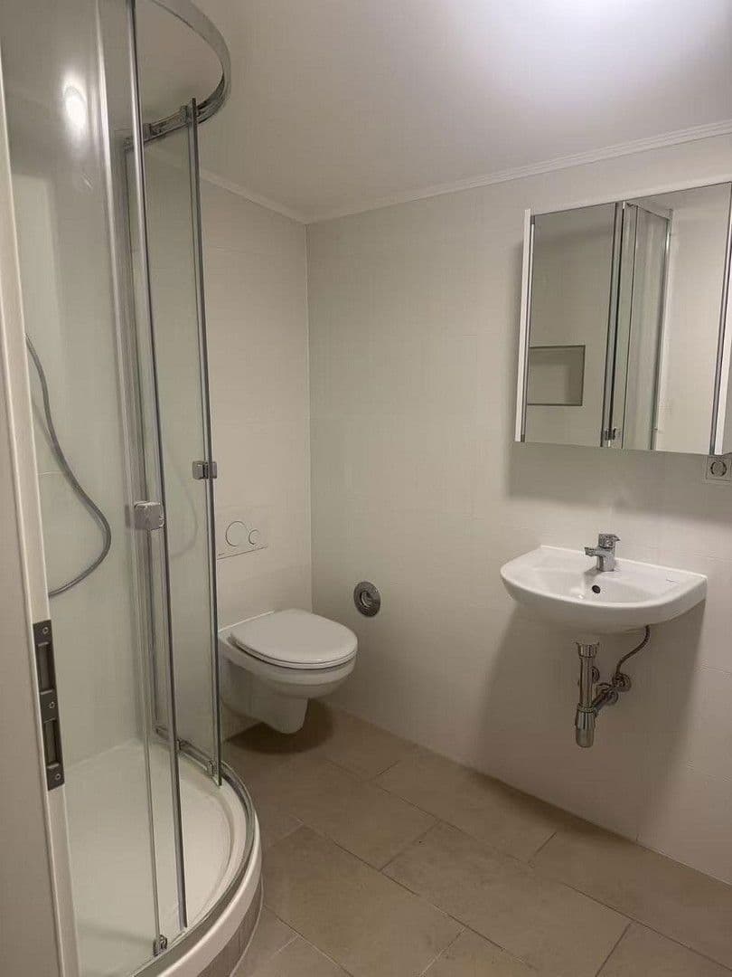 Prenájom bytu 3-izbový 75 m², Dreieich, Hesensko Prenájom bytu 3-izbový 75 m², Dreieich, Hesensko