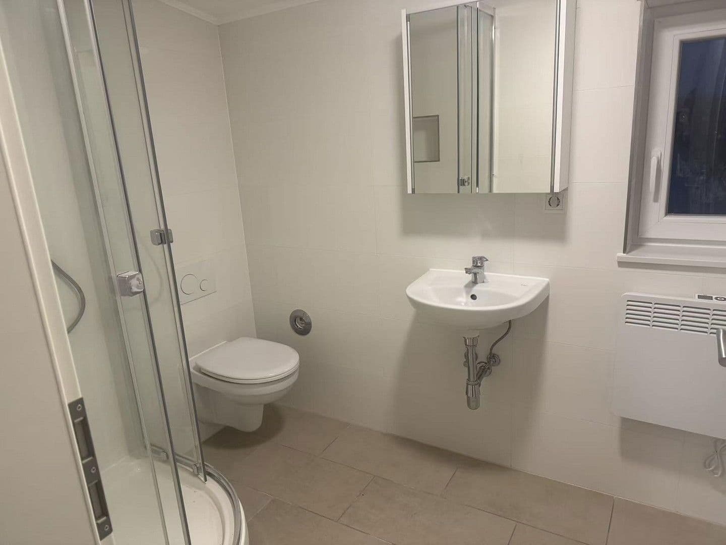 Prenájom bytu 3-izbový 75 m², Dreieich, Hesensko Prenájom bytu 3-izbový 75 m², Dreieich, Hesensko