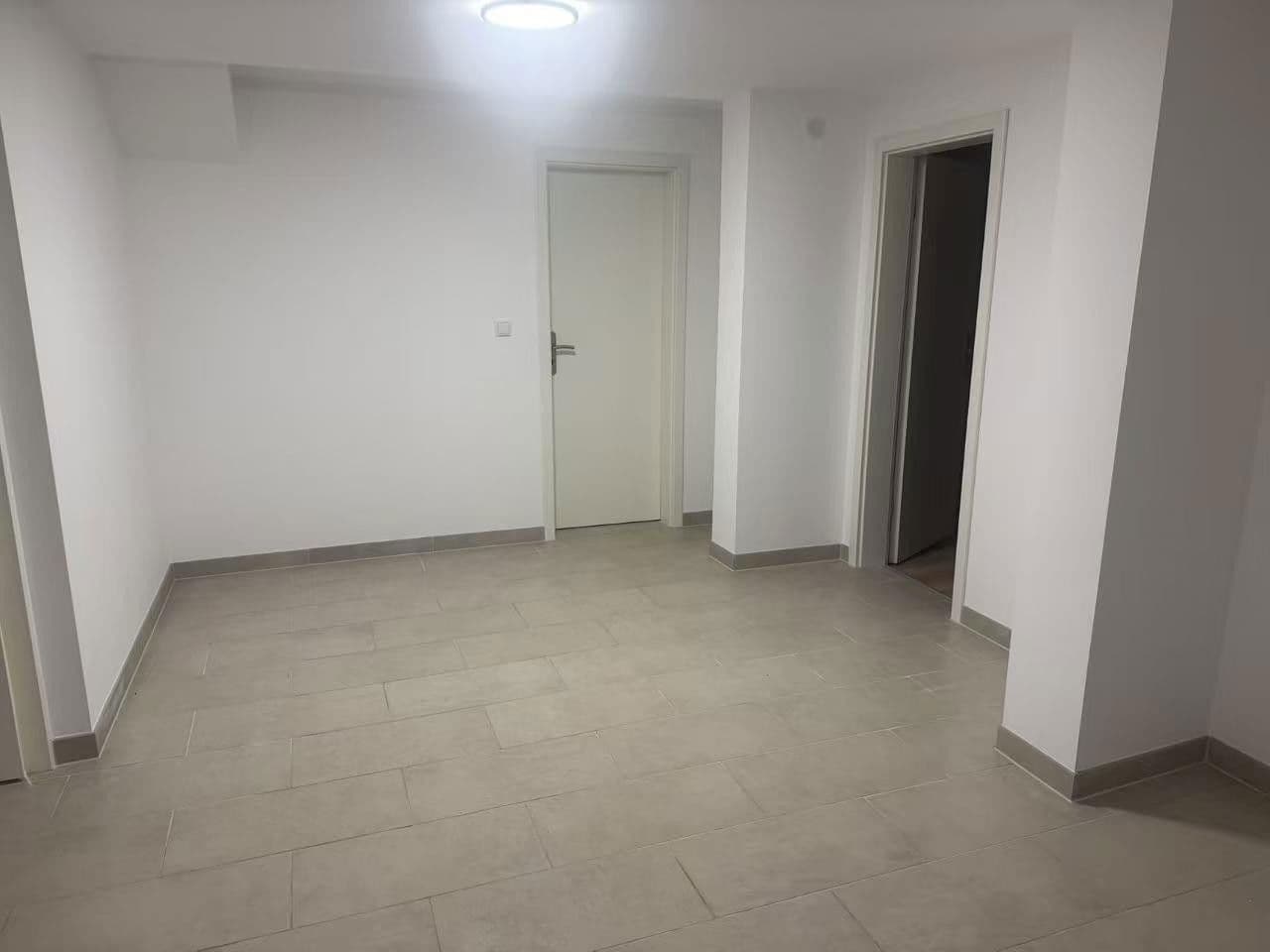 Prenájom bytu 3-izbový 75 m², Dreieich, Hesensko Prenájom bytu 3-izbový 75 m², Dreieich, Hesensko