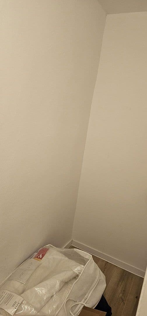 Prenájom bytu 2-izbový 50 m², Kamper Str. 50, Solingen, Severné Porýnie - Westfálsko Prenájom bytu 2-izbový 50 m², Kamper Str. 50, Solingen, Severné Porýnie - Westfálsko