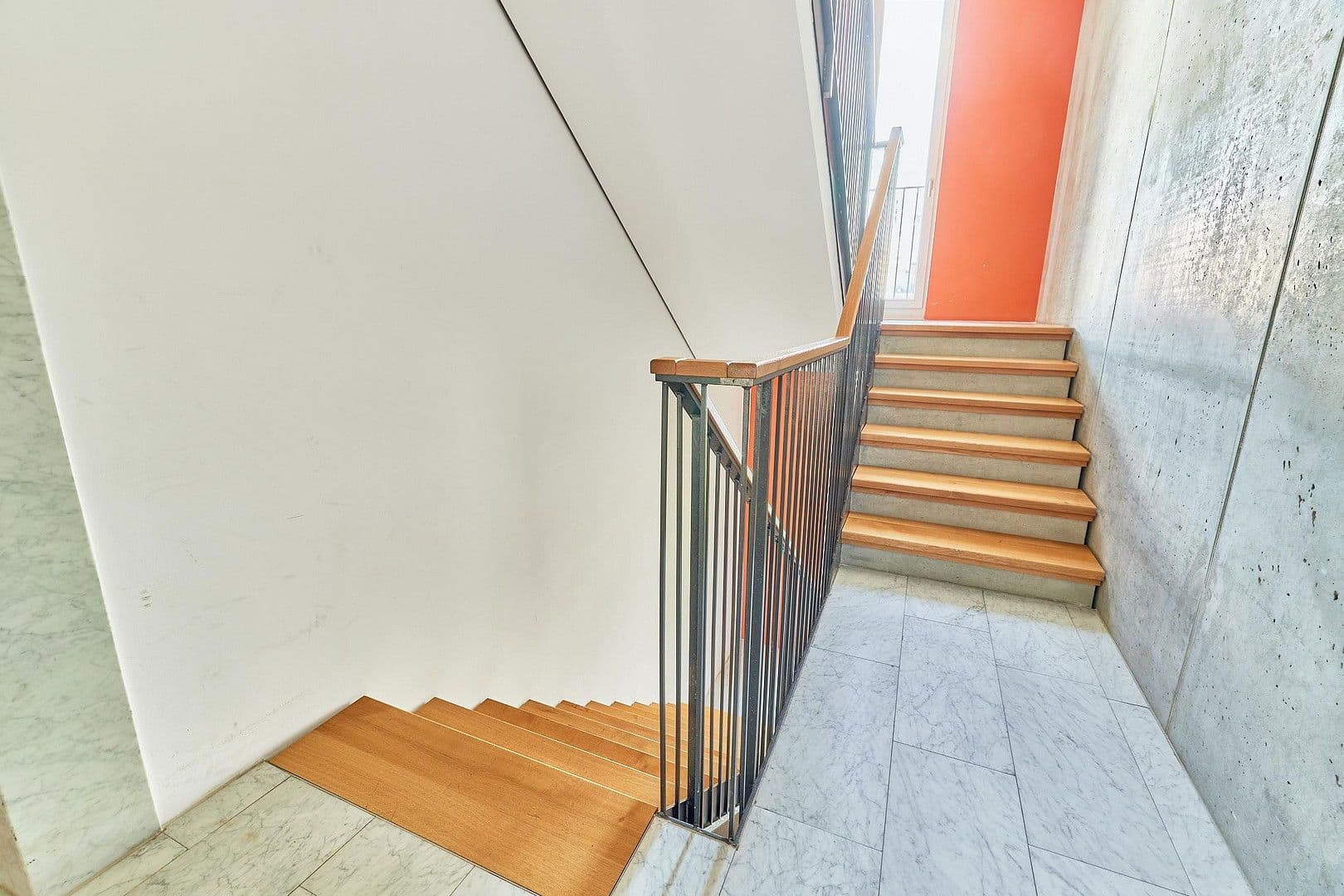 Prenájom bytu 4-izbový 128 m², Zum Gipelhof 5, Frankfurt Sachsenhausen - Nord, Hesensko Prenájom bytu 4-izbový 128 m², Zum Gipelhof 5, Frankfurt Sachsenhausen - Nord, Hesensko