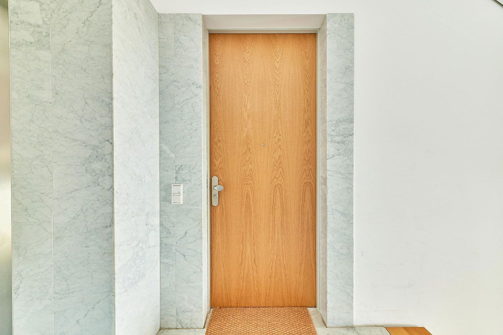 Prenájom bytu 4-izbový 128 m², Zum Gipelhof 5, Frankfurt Sachsenhausen - Nord, Hesensko Prenájom bytu 4-izbový 128 m², Zum Gipelhof 5, Frankfurt Sachsenhausen - Nord, Hesensko