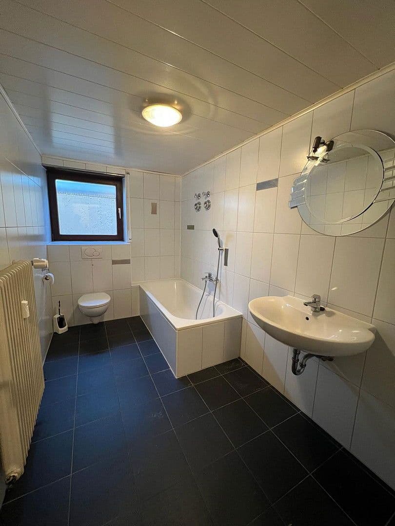 Prenájom bytu 2-izbový 70 m², Wildbannstraße 19, Viernheim, Hesensko Prenájom bytu 2-izbový 70 m², Wildbannstraße 19, Viernheim, Hesensko