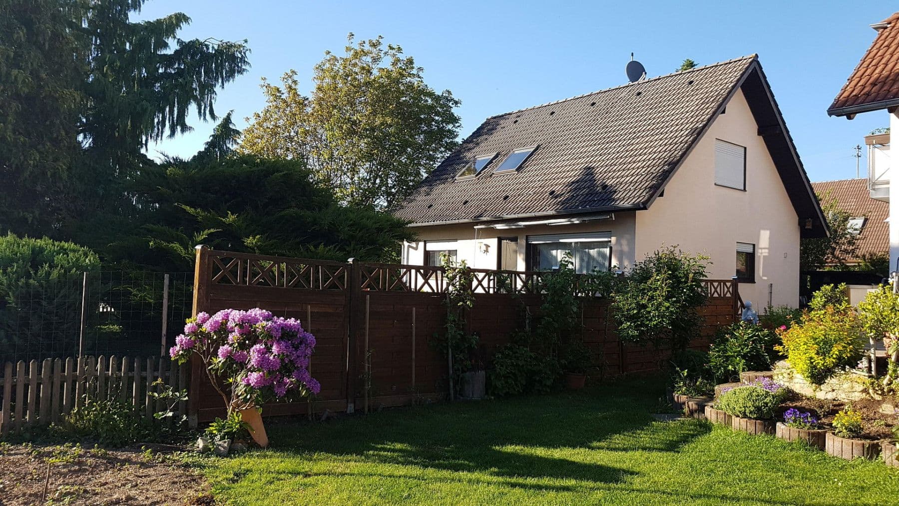 Predaj domu 159 m², pozemek 724 m², Ehrenkirchen, Bádensko-Wurttembersko Predaj domu 159 m², pozemek 724 m², Ehrenkirchen, Bádensko-Wurttembersko