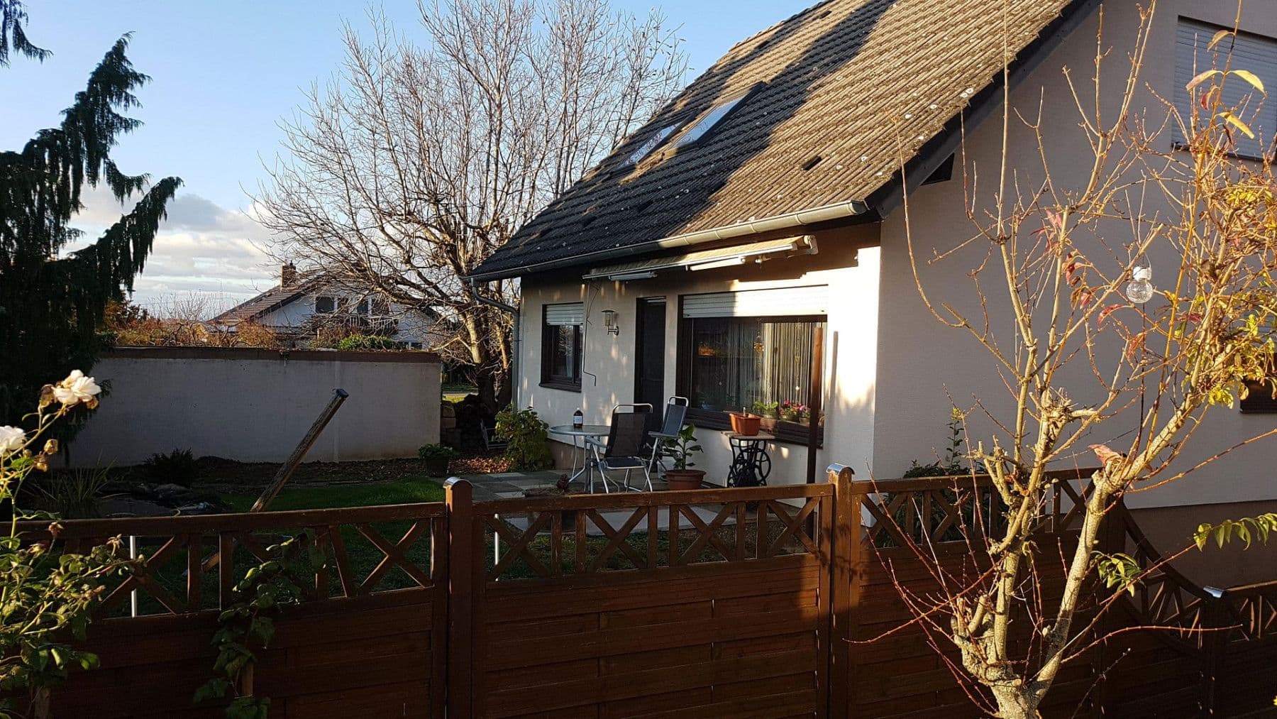 Predaj domu 159 m², pozemek 724 m², Ehrenkirchen, Bádensko-Wurttembersko Predaj domu 159 m², pozemek 724 m², Ehrenkirchen, Bádensko-Wurttembersko