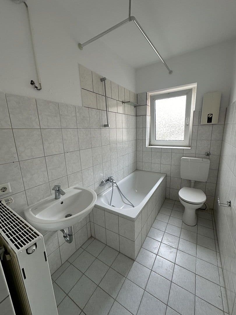 Prenájom bytu 3-izbový 75 m², Bochumer Straße 53, Recklinghausen, Severné Porýnie - Westfálsko Prenájom bytu 3-izbový 75 m², Bochumer Straße 53, Recklinghausen, Severné Porýnie - Westfálsko