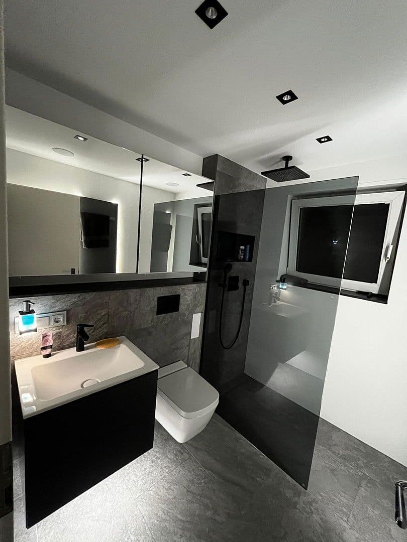 Prenájom bytu 2-izbový 63 m², Lampertheim, Hesensko Prenájom bytu 2-izbový 63 m², Lampertheim, Hesensko