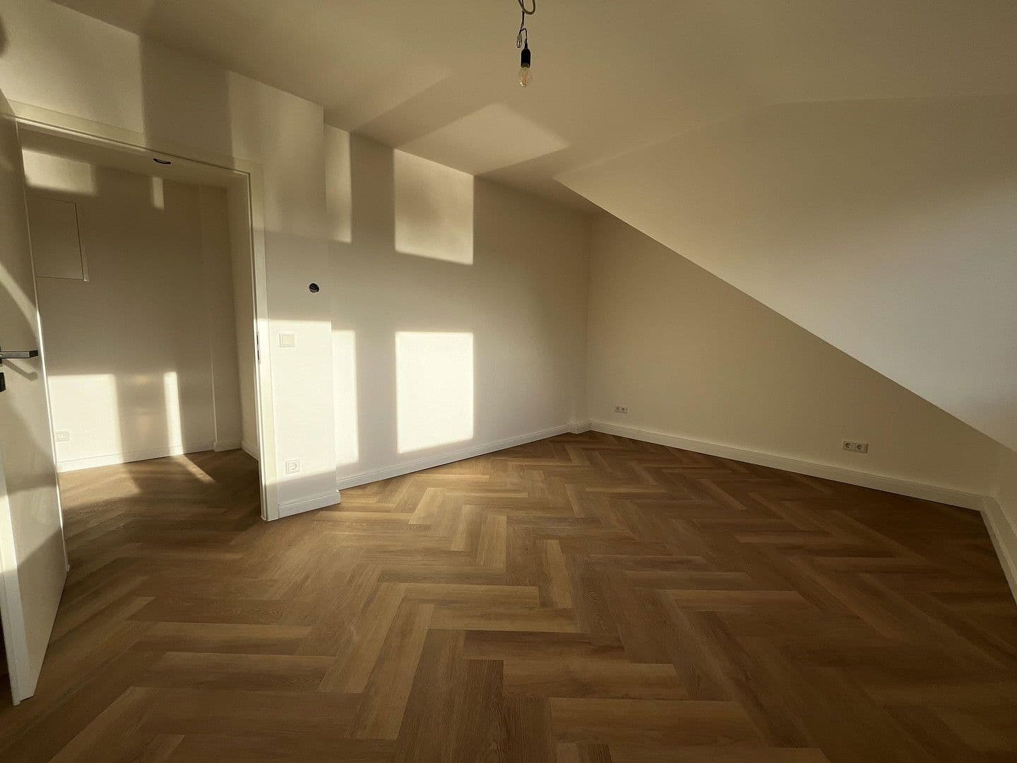 Predaj bytu 2-izbový 43 m², Osterdeich 75, Bremen, Brémy Predaj bytu 2-izbový 43 m², Osterdeich 75, Bremen, Brémy