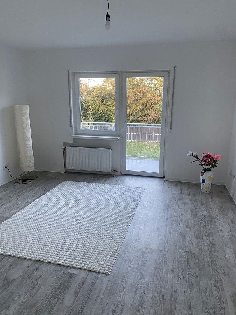 Predaj domu 210 m², pozemek 402 m², Gau-Bischofsheim, Porýnie-Falcko Predaj domu 210 m², pozemek 402 m², Gau-Bischofsheim, Porýnie-Falcko