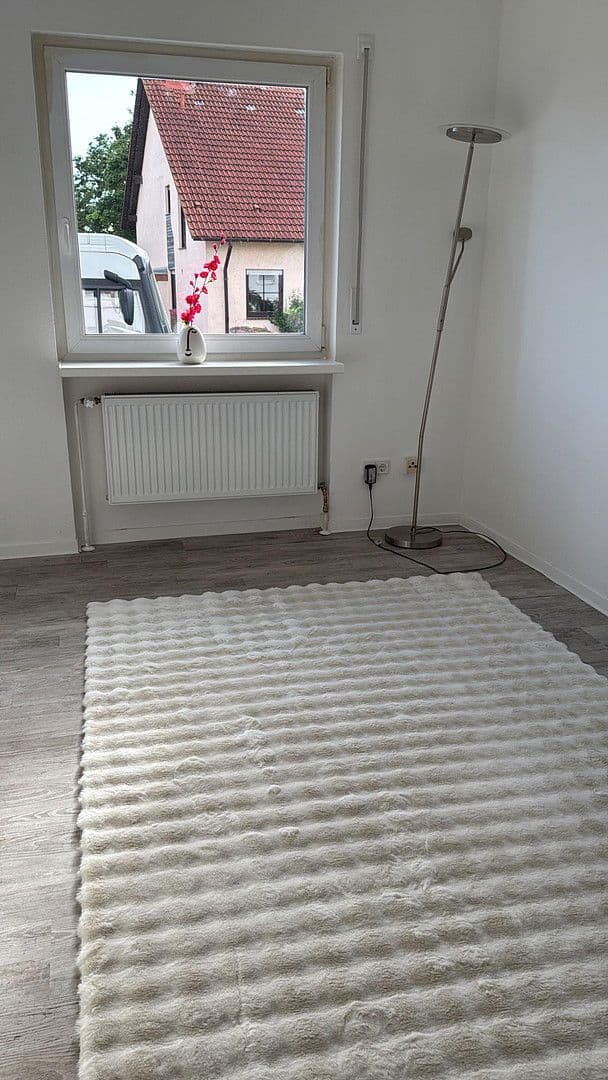 Predaj domu 210 m², pozemek 402 m², Gau-Bischofsheim, Porýnie-Falcko Predaj domu 210 m², pozemek 402 m², Gau-Bischofsheim, Porýnie-Falcko