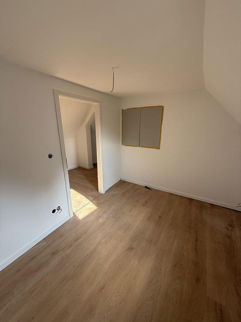 Predaj domu 145 m², pozemek 1.605 m², Bornheim, Severné Porýnie - Westfálsko Predaj domu 145 m², pozemek 1.605 m², Bornheim, Severné Porýnie - Westfálsko
