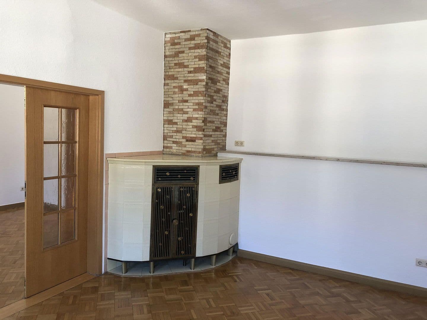 Prenájom bytu 4-izbový 103 m², Poststraße 10, Freiberg, Sasko Prenájom bytu 4-izbový 103 m², Poststraße 10, Freiberg, Sasko