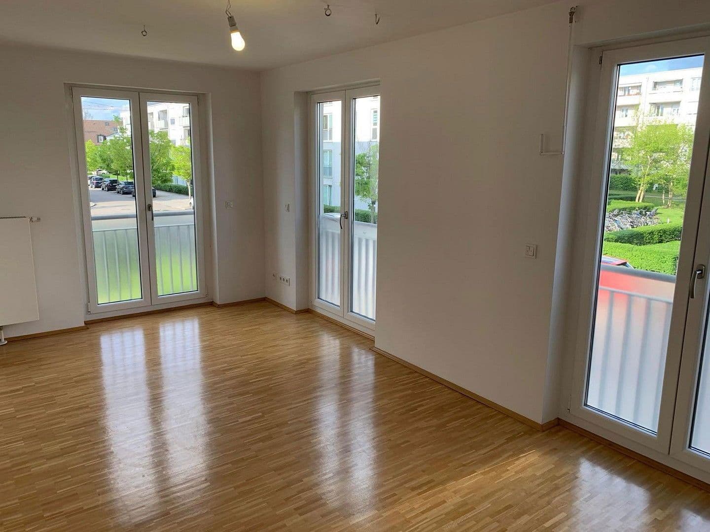 Prenájom bytu 3-izbový 100 m², Margit-Schramm-Straße 8,, München, Bavorsko Prenájom bytu 3-izbový 100 m², Margit-Schramm-Straße 8,, München, Bavorsko