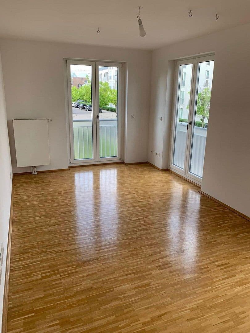 Prenájom bytu 3-izbový 100 m², Margit-Schramm-Straße 8,, München, Bavorsko Prenájom bytu 3-izbový 100 m², Margit-Schramm-Straße 8,, München, Bavorsko
