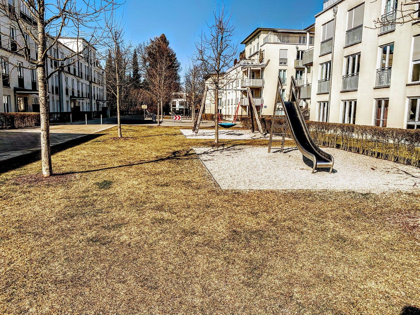 Prenájom bytu 3-izbový 100 m², Margit-Schramm-Straße 8,, München, Bavorsko Prenájom bytu 3-izbový 100 m², Margit-Schramm-Straße 8,, München, Bavorsko