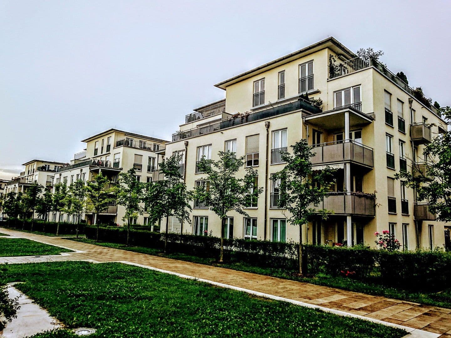 Prenájom bytu 3-izbový 100 m², Margit-Schramm-Straße 8,, München, Bavorsko Prenájom bytu 3-izbový 100 m², Margit-Schramm-Straße 8,, München, Bavorsko