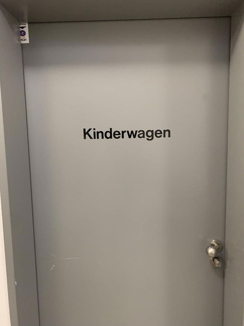 Prenájom bytu 3-izbový 100 m², Margit-Schramm-Straße 8,, München, Bavorsko Prenájom bytu 3-izbový 100 m², Margit-Schramm-Straße 8,, München, Bavorsko