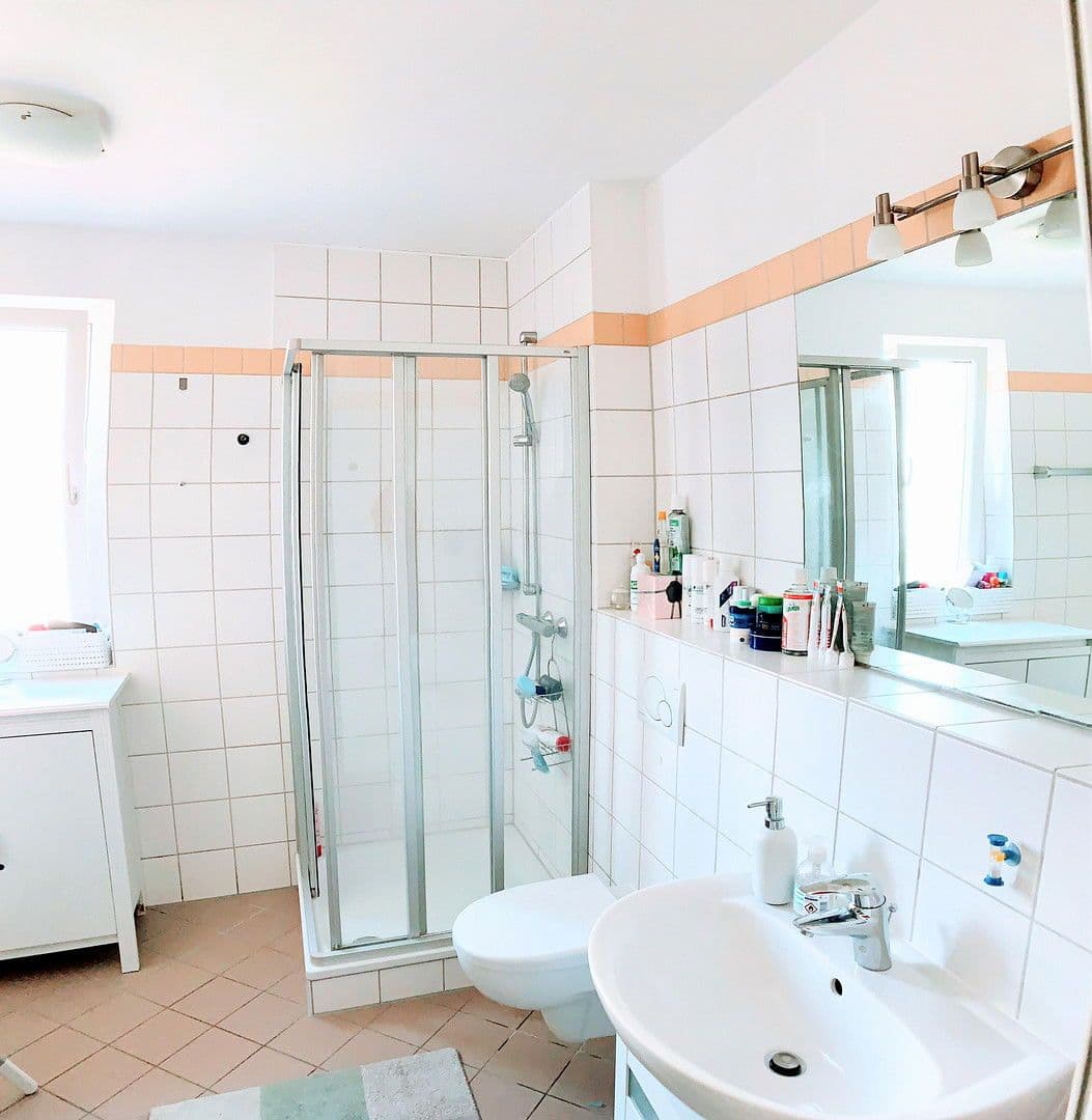 Prenájom bytu 3-izbový 100 m², Margit-Schramm-Straße 8,, München, Bavorsko Prenájom bytu 3-izbový 100 m², Margit-Schramm-Straße 8,, München, Bavorsko