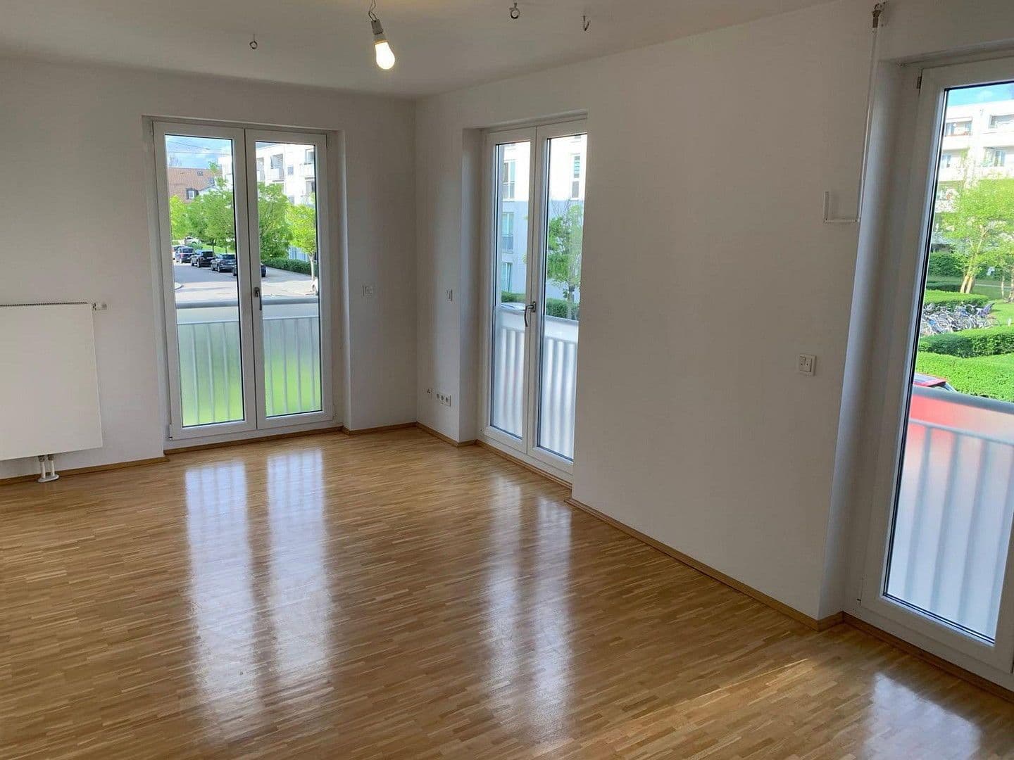 Prenájom bytu 3-izbový 100 m², Margit-Schramm-Straße 8,, München, Bavorsko Prenájom bytu 3-izbový 100 m², Margit-Schramm-Straße 8,, München, Bavorsko