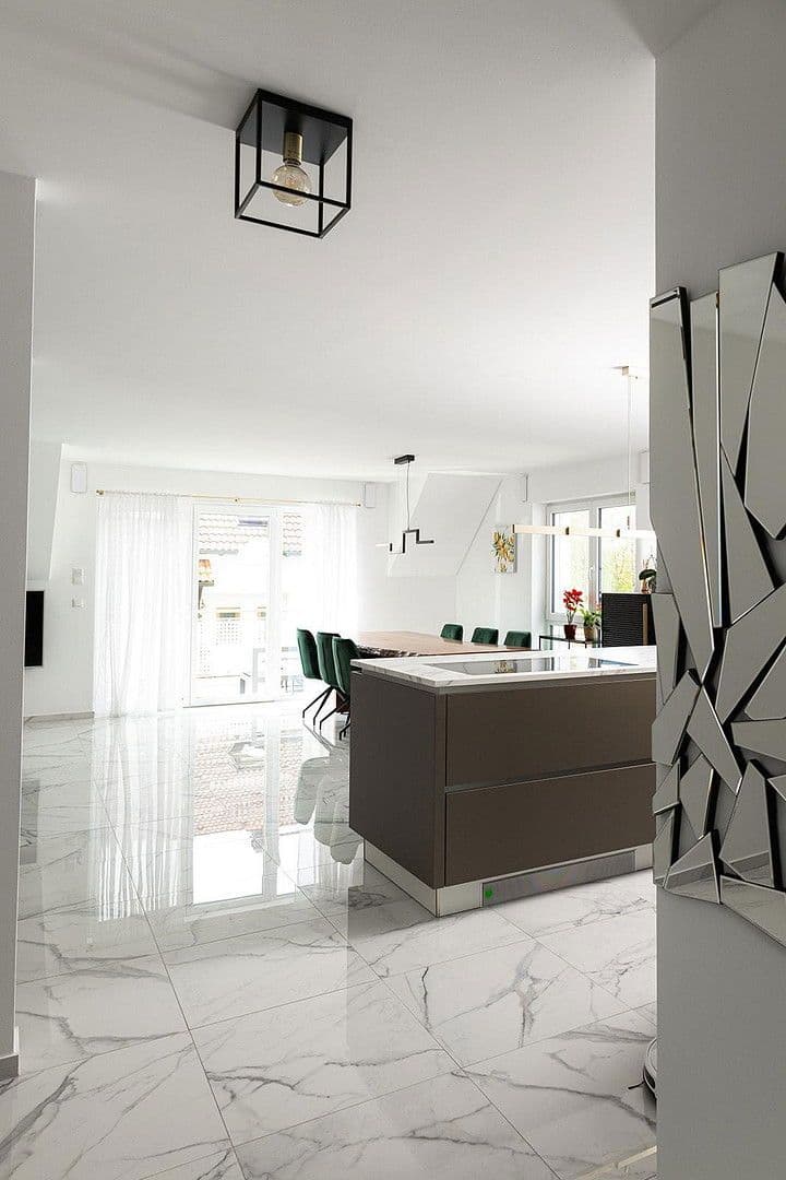 Predaj bytu 4-izbový 105 m², Heilsbronn, Bavorsko Predaj bytu 4-izbový 105 m², Heilsbronn, Bavorsko