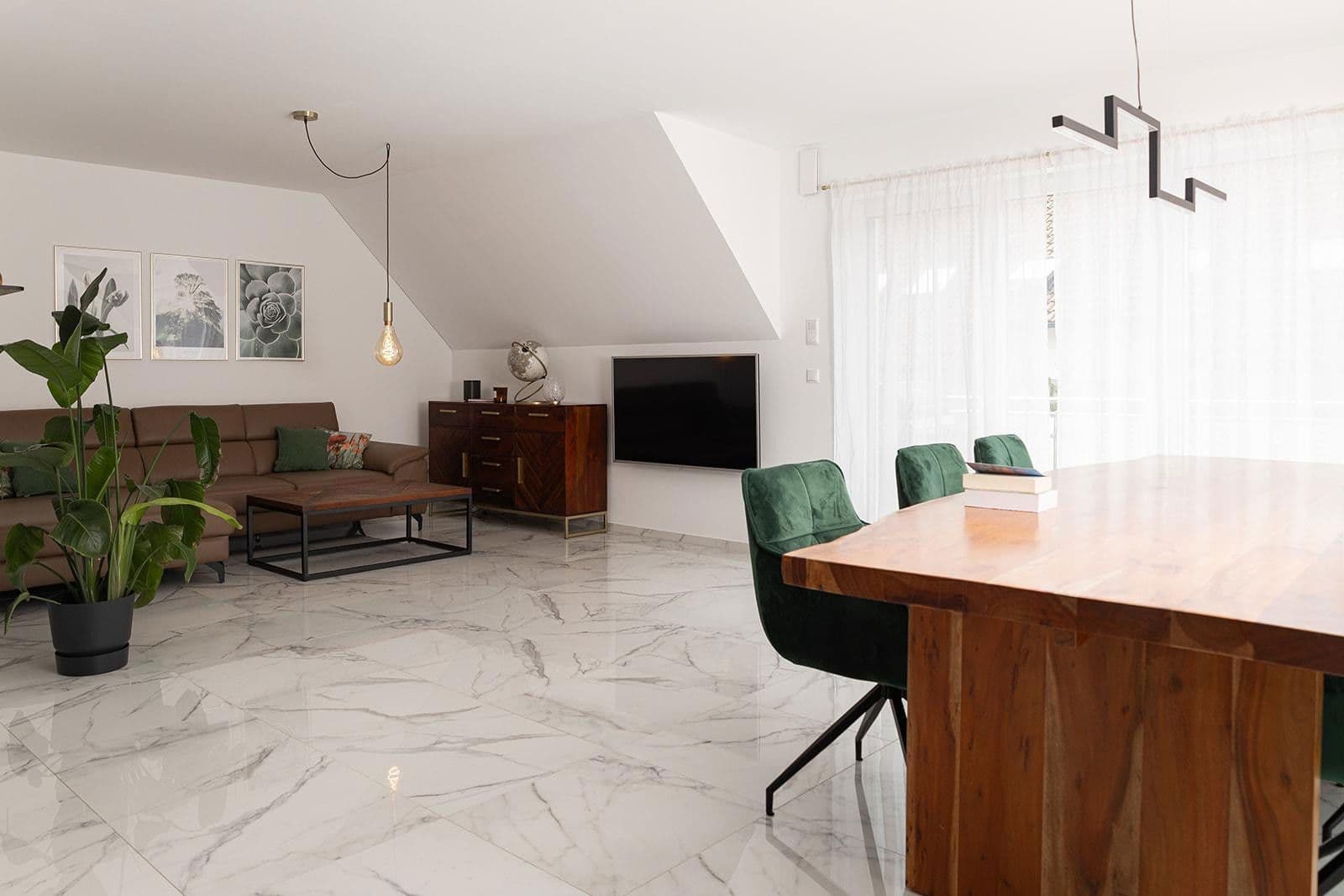 Predaj bytu 4-izbový 105 m², Heilsbronn, Bavorsko Predaj bytu 4-izbový 105 m², Heilsbronn, Bavorsko