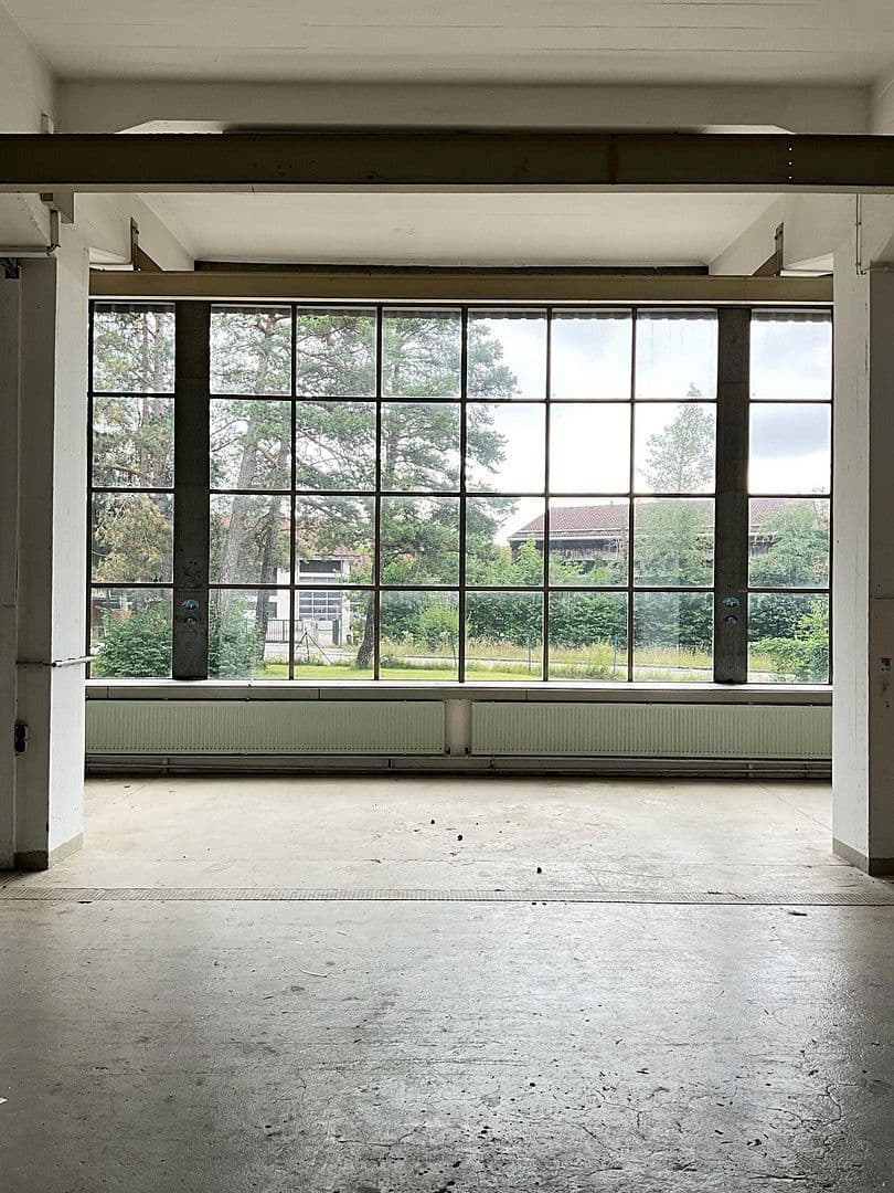 Prenájom nebytového priestoru 1.450 m², Geretsried, Bavorsko Prenájom nebytového priestoru 1.450 m², Geretsried, Bavorsko