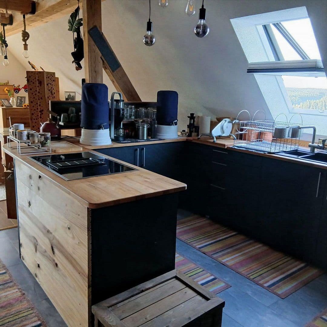 Prenájom bytu 3-izbový 107 m², Loßburg, Bádensko-Wurttembersko Prenájom bytu 3-izbový 107 m², Loßburg, Bádensko-Wurttembersko