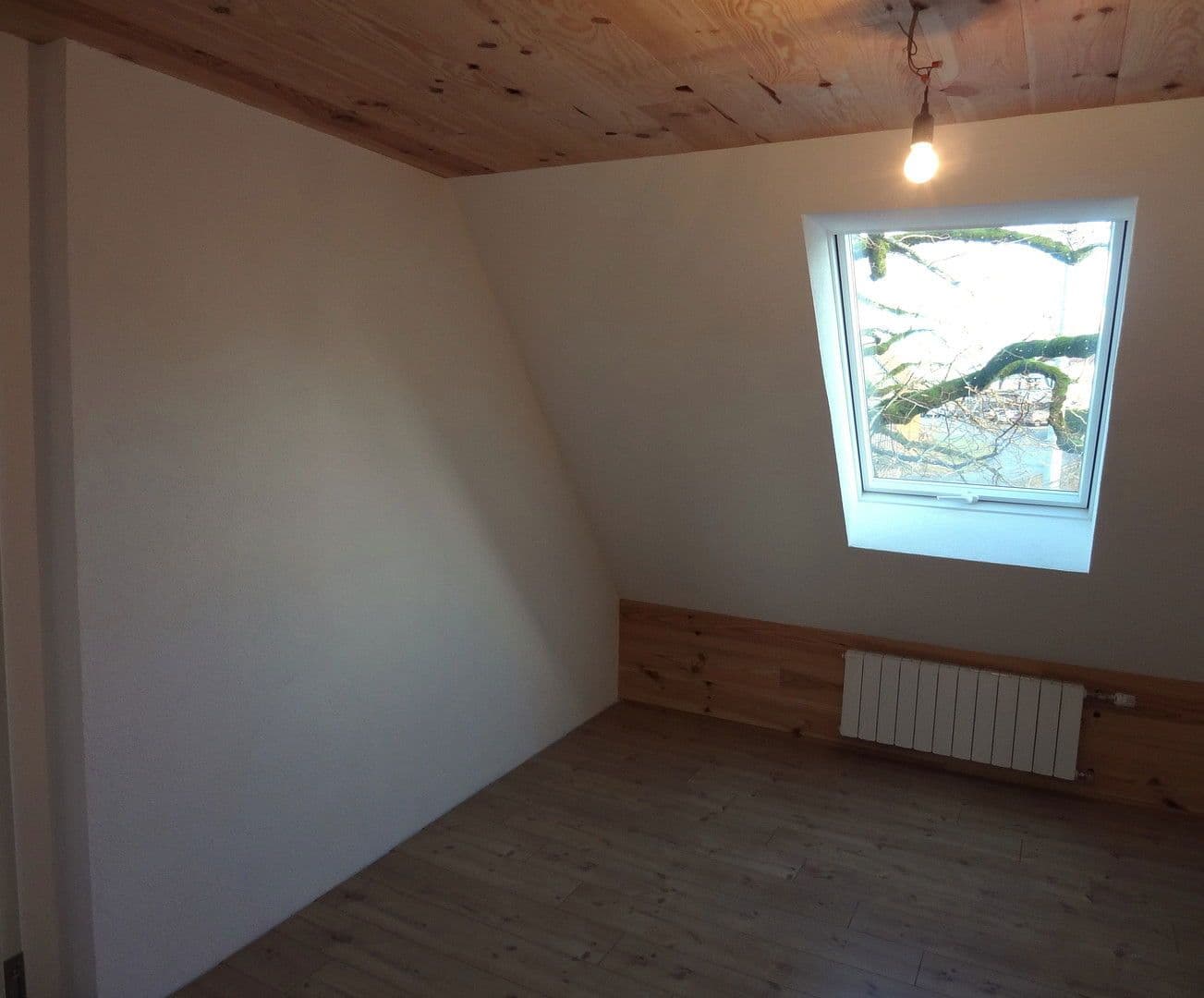 Prenájom bytu 3-izbový 107 m², Loßburg, Bádensko-Wurttembersko Prenájom bytu 3-izbový 107 m², Loßburg, Bádensko-Wurttembersko