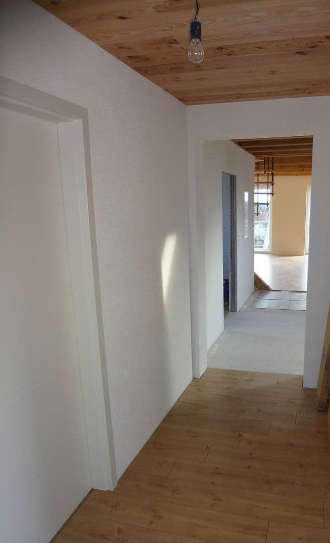 Prenájom bytu 3-izbový 107 m², Loßburg, Bádensko-Wurttembersko Prenájom bytu 3-izbový 107 m², Loßburg, Bádensko-Wurttembersko