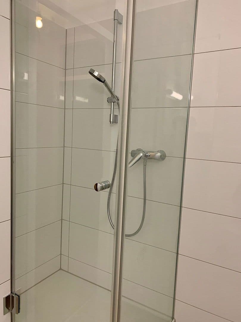 Prenájom bytu 1-izbový 50 m², Lübecker Str. 9, Köln Weiden, Severné Porýnie - Westfálsko Prenájom bytu 1-izbový 50 m², Lübecker Str. 9, Köln Weiden, Severné Porýnie - Westfálsko