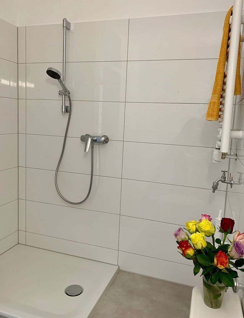 Prenájom bytu 1-izbový 50 m², Lübecker Str. 9, Köln Weiden, Severné Porýnie - Westfálsko Prenájom bytu 1-izbový 50 m², Lübecker Str. 9, Köln Weiden, Severné Porýnie - Westfálsko