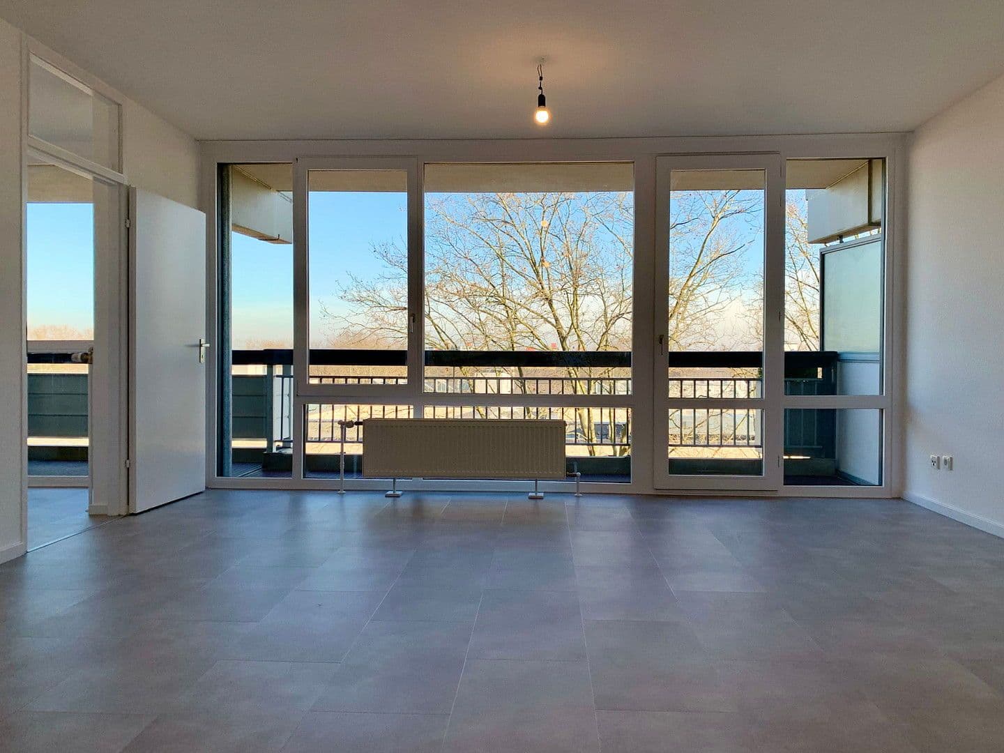 Prenájom bytu 1-izbový 50 m², Lübecker Str. 9, Köln Weiden, Severné Porýnie - Westfálsko Prenájom bytu 1-izbový 50 m², Lübecker Str. 9, Köln Weiden, Severné Porýnie - Westfálsko