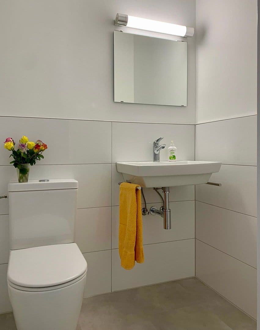 Prenájom bytu 1-izbový 50 m², Lübecker Str. 9, Köln Weiden, Severné Porýnie - Westfálsko Prenájom bytu 1-izbový 50 m², Lübecker Str. 9, Köln Weiden, Severné Porýnie - Westfálsko