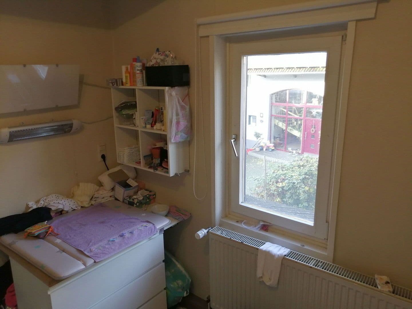 Prenájom bytu 3-izbový 100 m², Hauptstr. 35, Wettenberg, Hesensko Prenájom bytu 3-izbový 100 m², Hauptstr. 35, Wettenberg, Hesensko