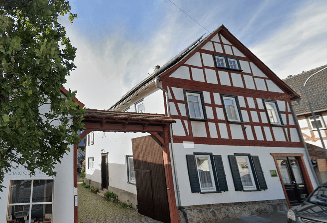 Prenájom bytu 3-izbový 100 m², Hauptstr. 35, Wettenberg, Hesensko Prenájom bytu 3-izbový 100 m², Hauptstr. 35, Wettenberg, Hesensko