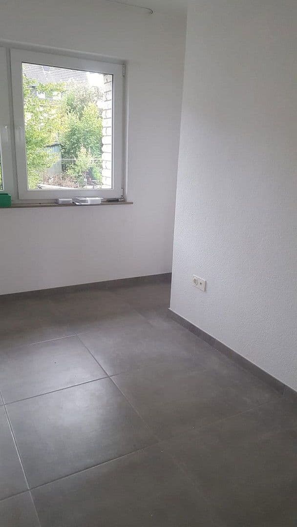Prenájom bytu 5-izbový 95 m², Sonnenweg 21, Arnsberg, Severné Porýnie - Westfálsko Prenájom bytu 5-izbový 95 m², Sonnenweg 21, Arnsberg, Severné Porýnie - Westfálsko