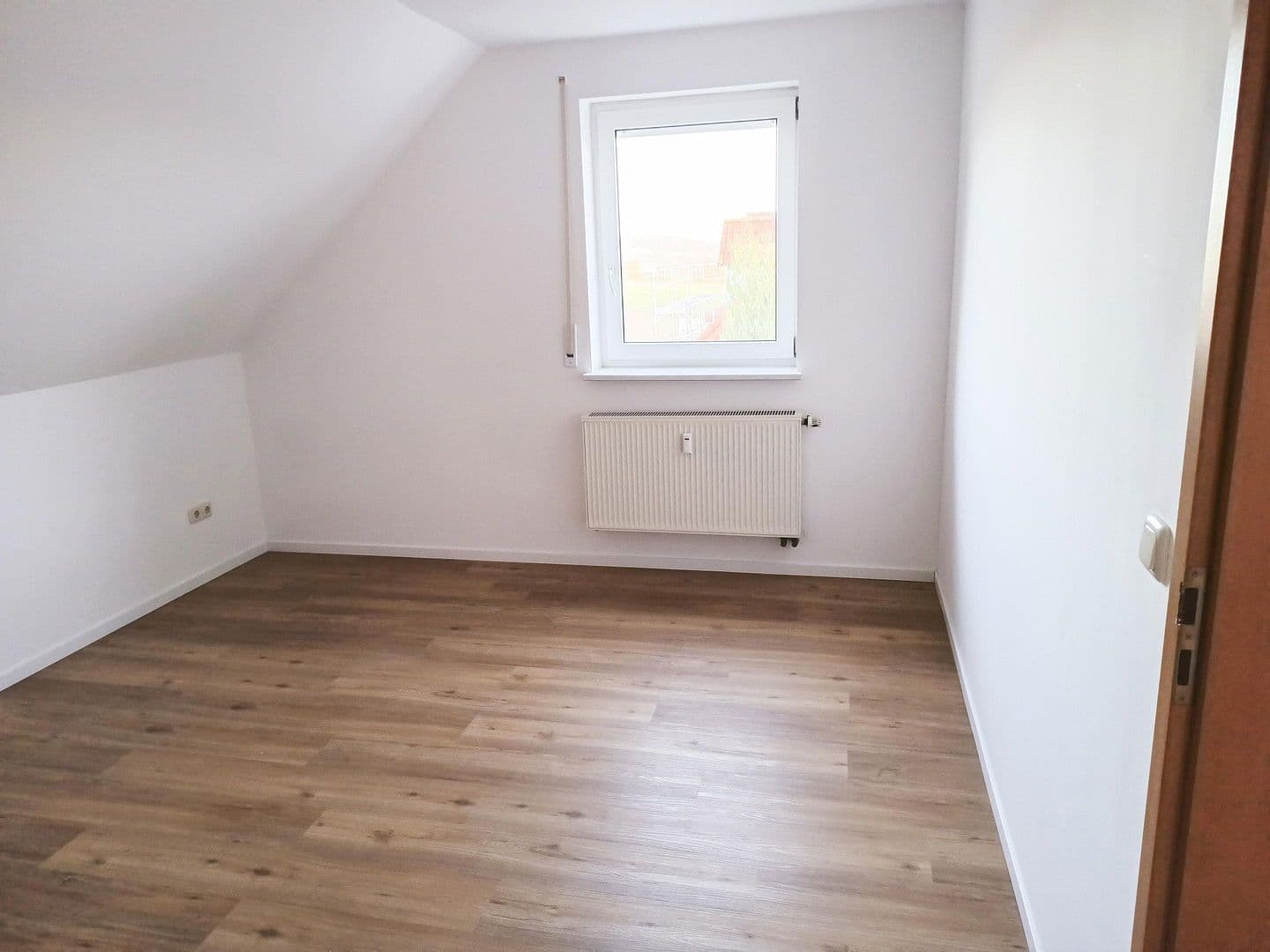 Prenájom bytu 2-izbový 72 m², Victor-von-Scheffel-Straße 38, Schlüsselfeld, Bavorsko Prenájom bytu 2-izbový 72 m², Victor-von-Scheffel-Straße 38, Schlüsselfeld, Bavorsko