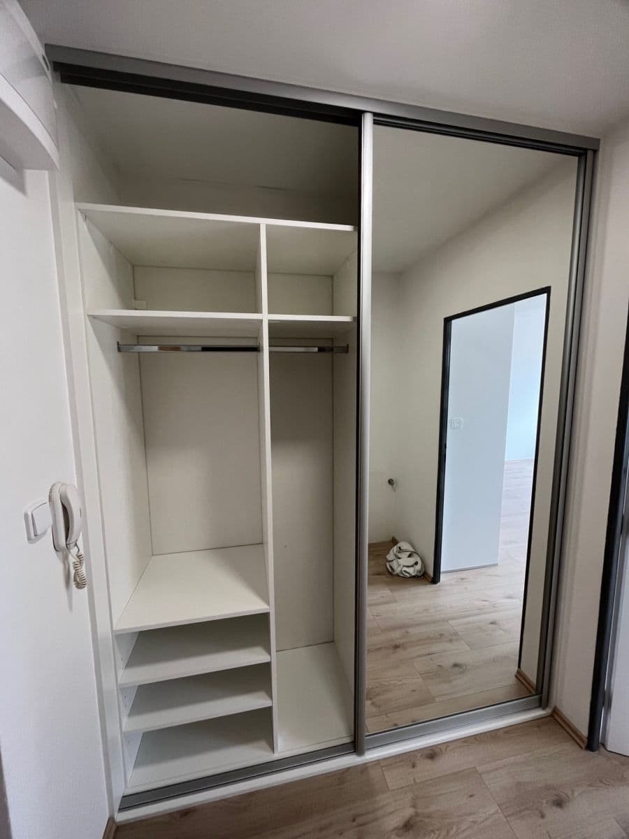 Prenájom bytu 1-izbový 31 m², Brněnská, Plzeň, Plzeňský kraj Prenájom bytu 1-izbový 31 m², Brněnská, Plzeň, Plzeňský kraj