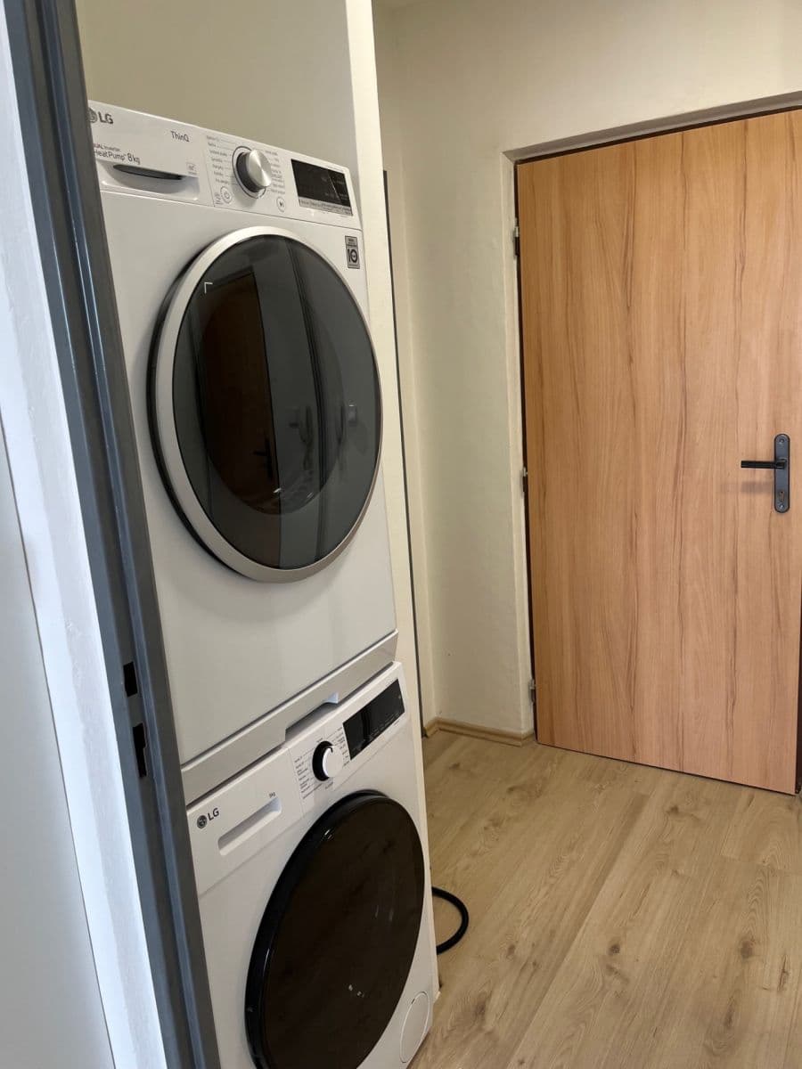 Prenájom bytu 1-izbový 31 m², Brněnská, Plzeň, Plzeňský kraj Prenájom bytu 1-izbový 31 m², Brněnská, Plzeň, Plzeňský kraj