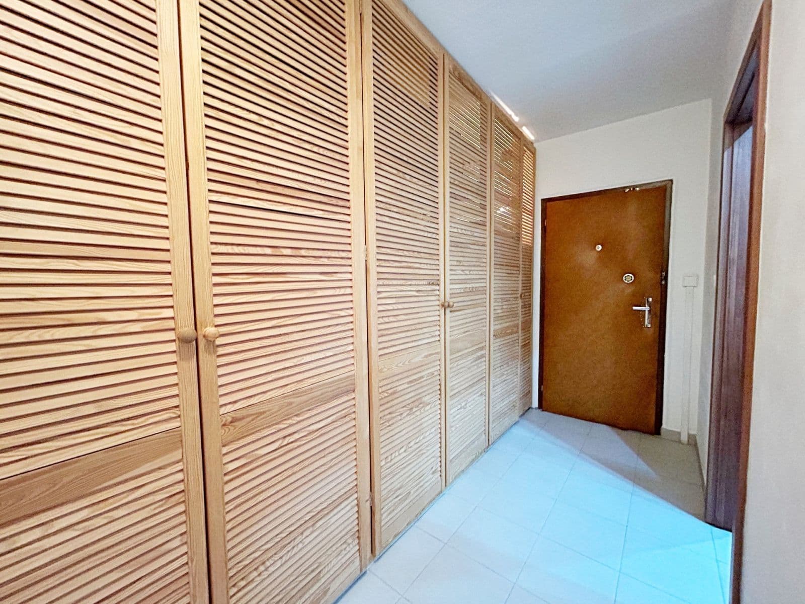 Prenájom bytu 2-izbový 44 m², Ohradní, Praha, Praha Prenájom bytu 2-izbový 44 m², Ohradní, Praha, Praha