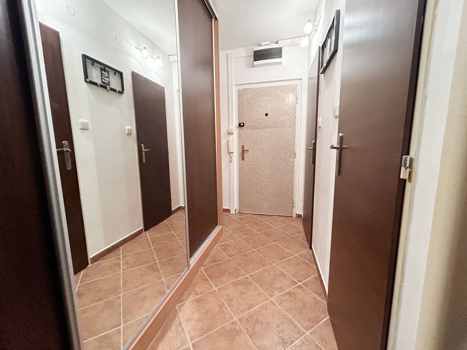 Prenájom bytu 2-izbový 49 m², Kukelská, Praha, Praha Prenájom bytu 2-izbový 49 m², Kukelská, Praha, Praha