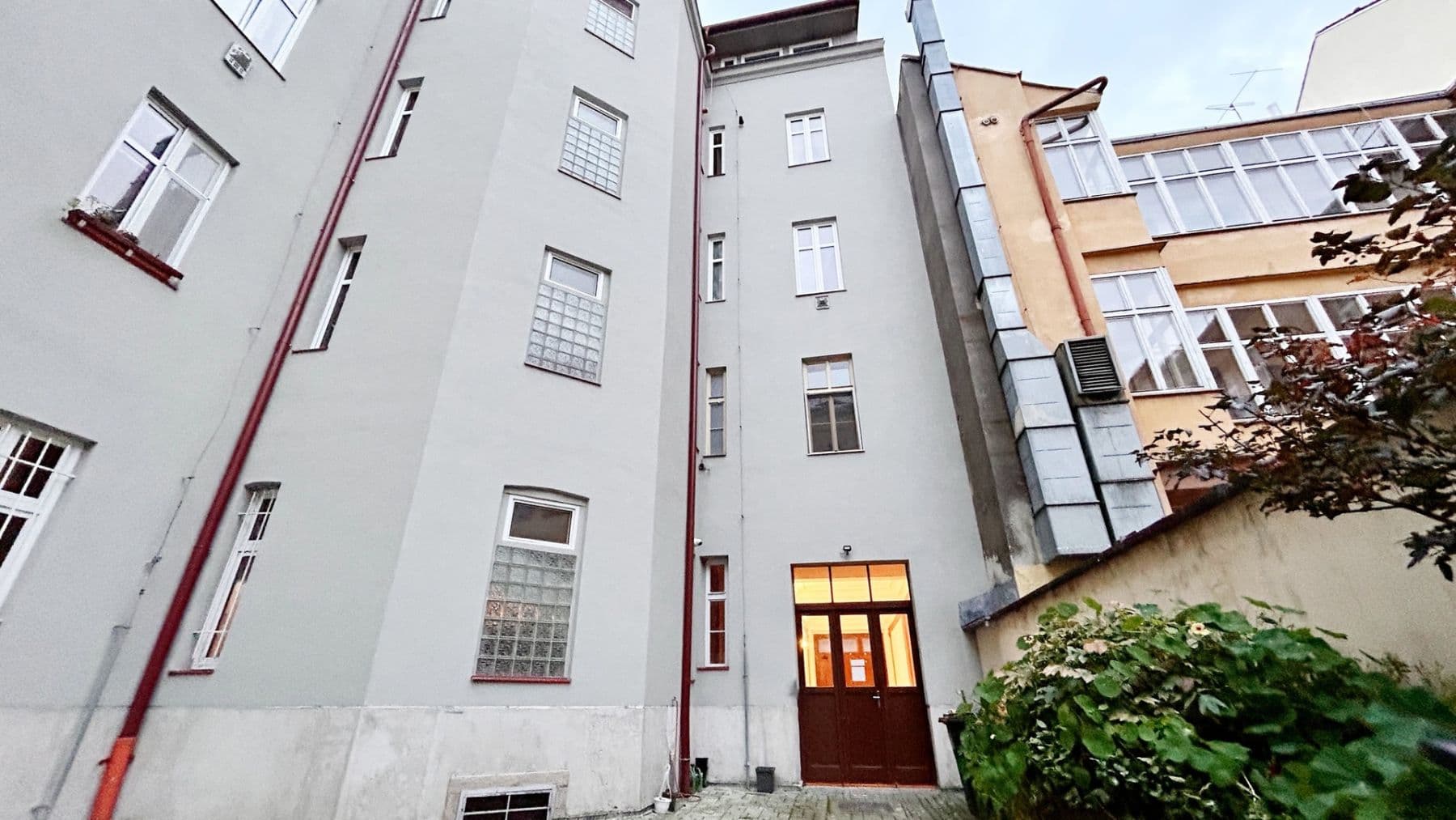 Prenájom bytu 2-izbový 47 m², Vltavská, Praha, Praha Prenájom bytu 2-izbový 47 m², Vltavská, Praha, Praha