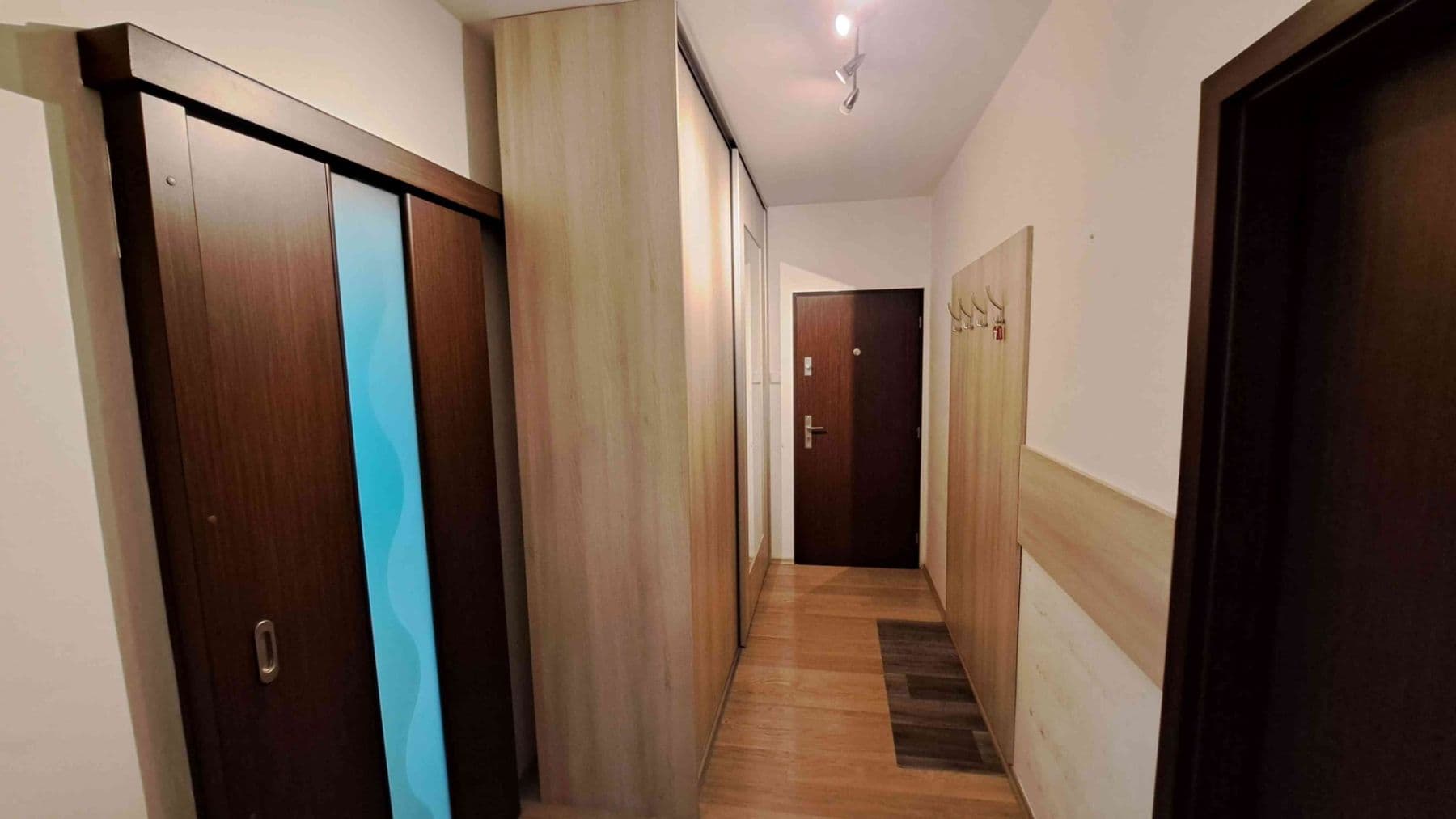 Prenájom bytu 3-izbový 75 m², Na Jílech, Česká Lípa, Liberecký kraj Prenájom bytu 3-izbový 75 m², Na Jílech, Česká Lípa, Liberecký kraj