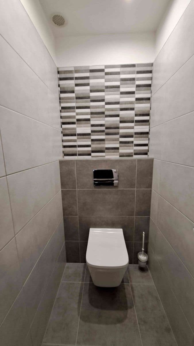 Prenájom bytu 3-izbový 75 m², Na Jílech, Česká Lípa, Liberecký kraj Prenájom bytu 3-izbový 75 m², Na Jílech, Česká Lípa, Liberecký kraj