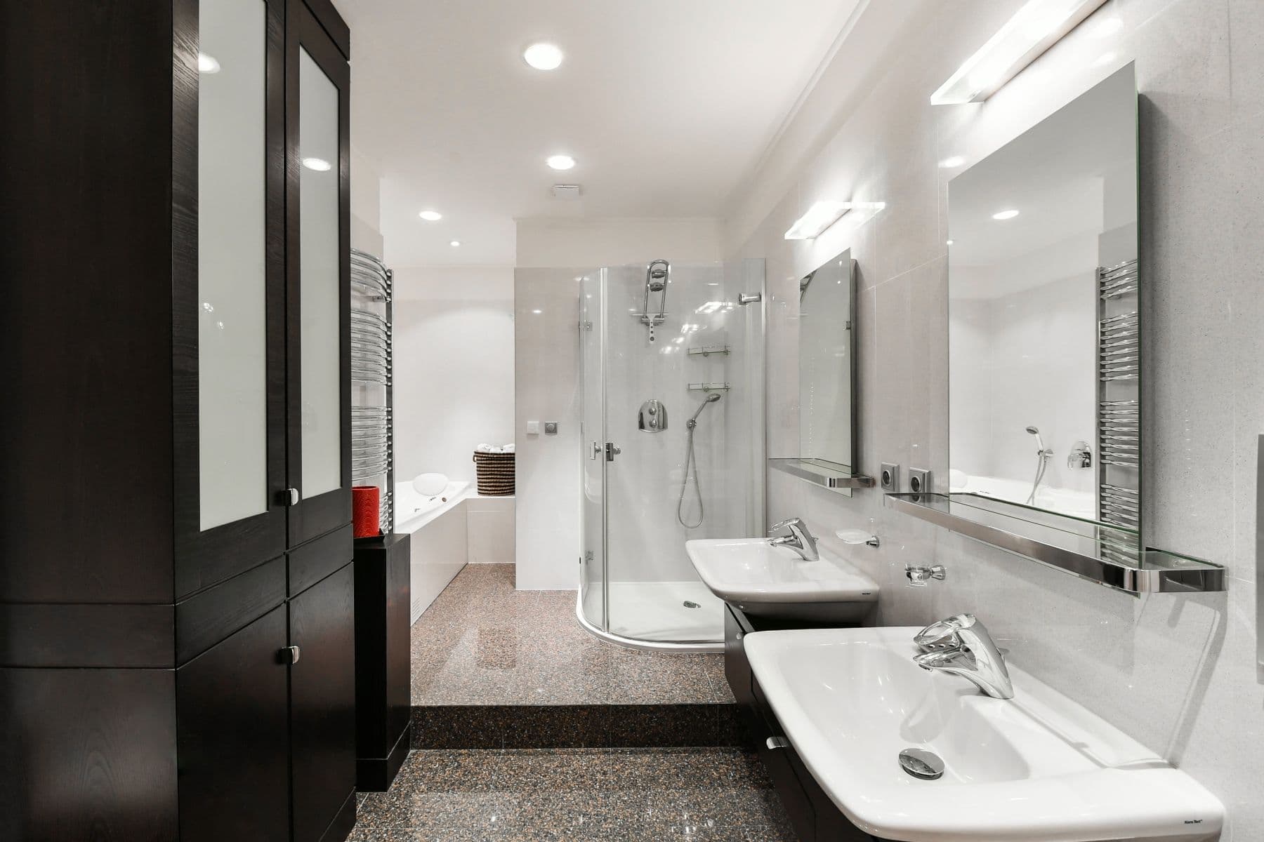 Prenájom bytu 95 m², Haštalská, Praha, Praha Prenájom bytu 95 m², Haštalská, Praha, Praha