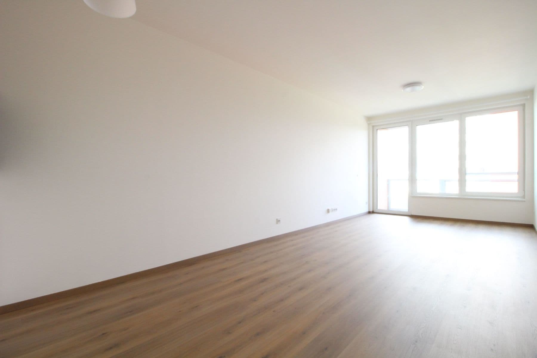 Prenájom bytu 1-izbový 43 m², Choceradská, Praha, Praha Prenájom bytu 1-izbový 43 m², Choceradská, Praha, Praha