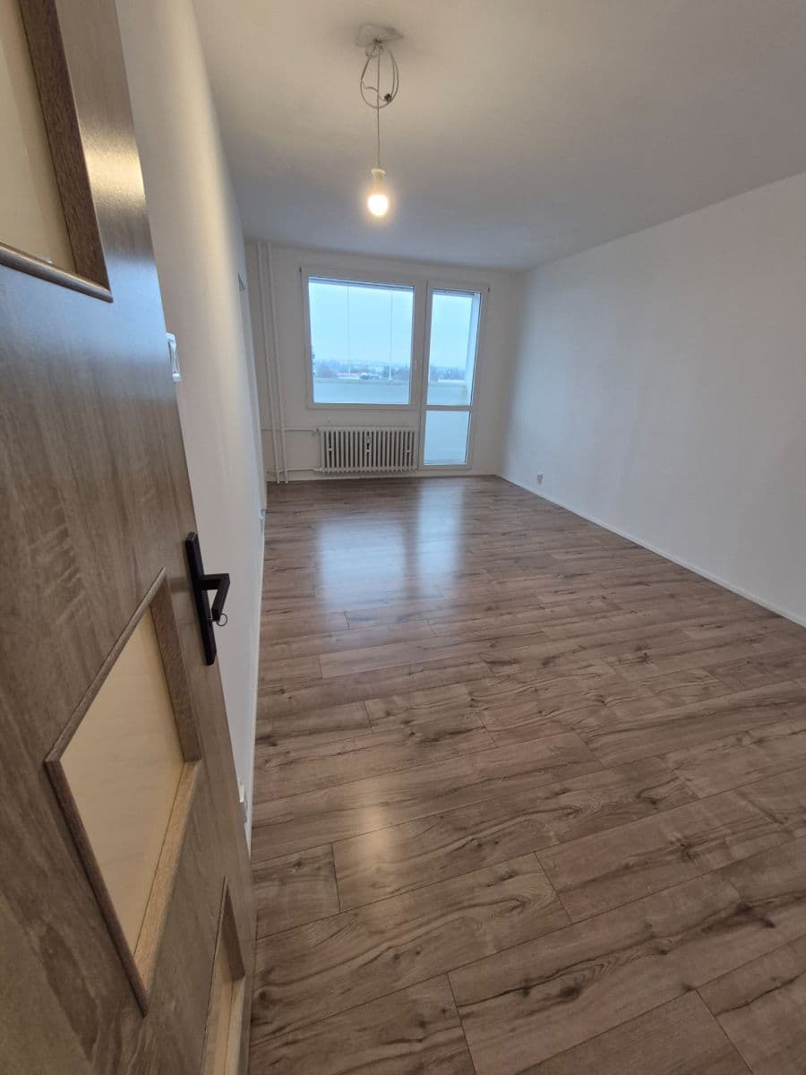 Predaj bytu 3-izbový 73 m², Průběžná, Praha, Praha Predaj bytu 3-izbový 73 m², Průběžná, Praha, Praha
