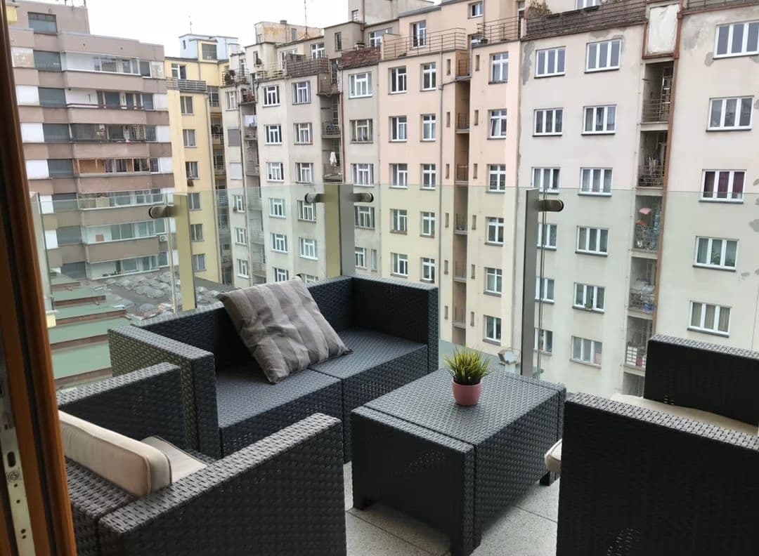 Prenájom bytu 2-izbový 47 m², Komunardů, Praha, Praha Prenájom bytu 2-izbový 47 m², Komunardů, Praha, Praha